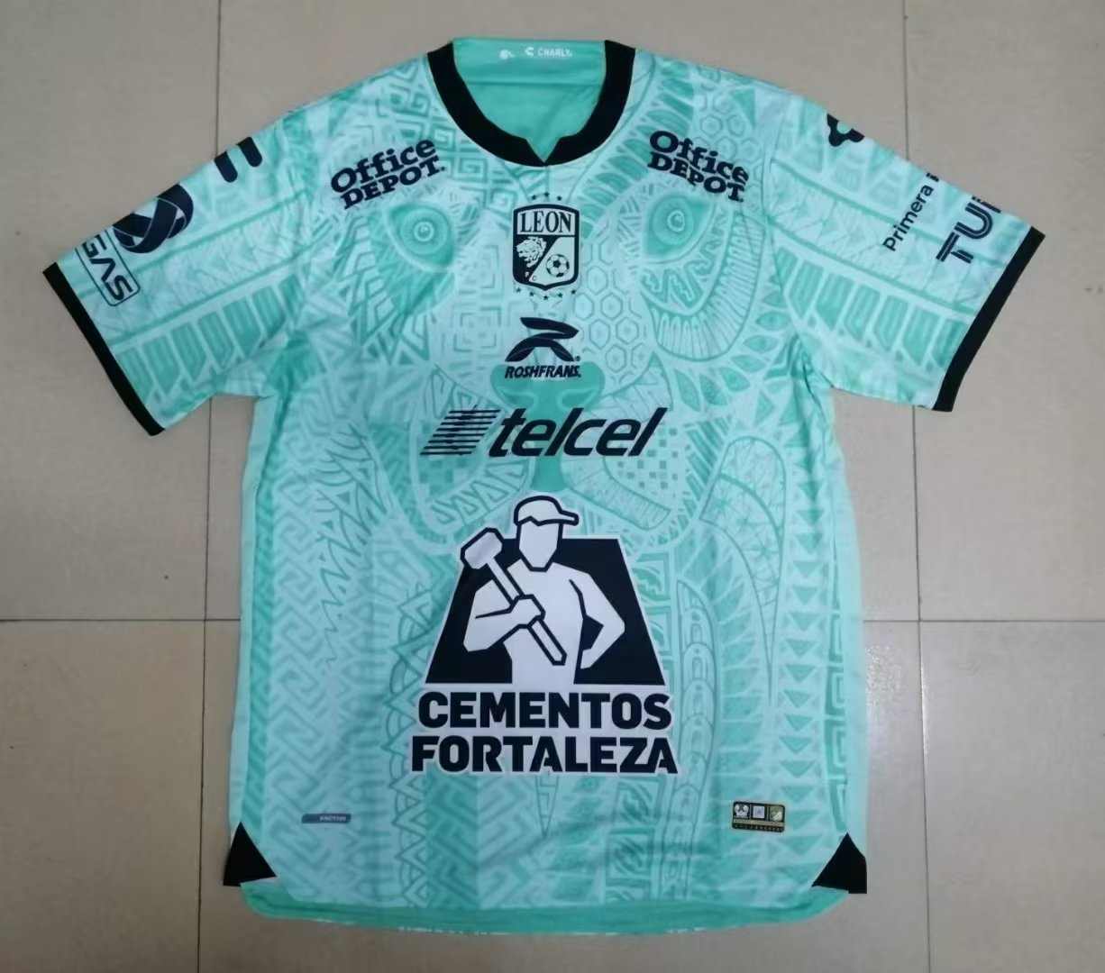 22-23 Leon troisième tenue