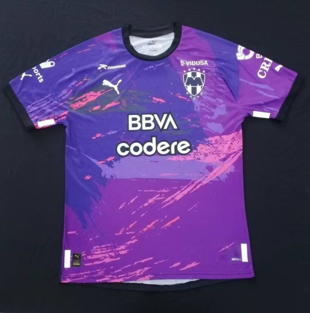 22-23 Monterrey troisième tenue