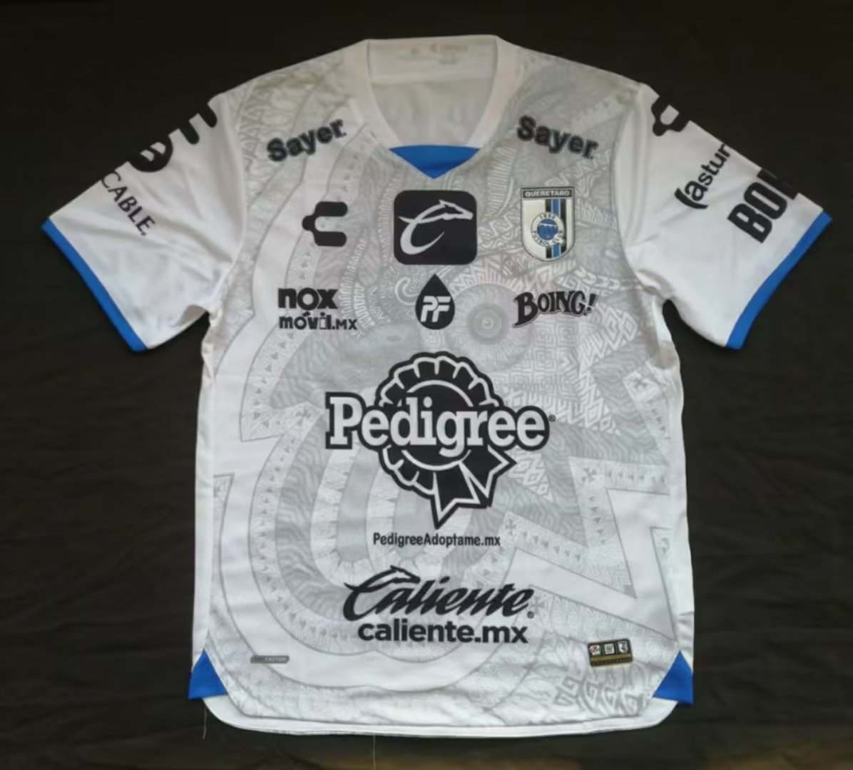 22-23 Querétaro White Special Edition