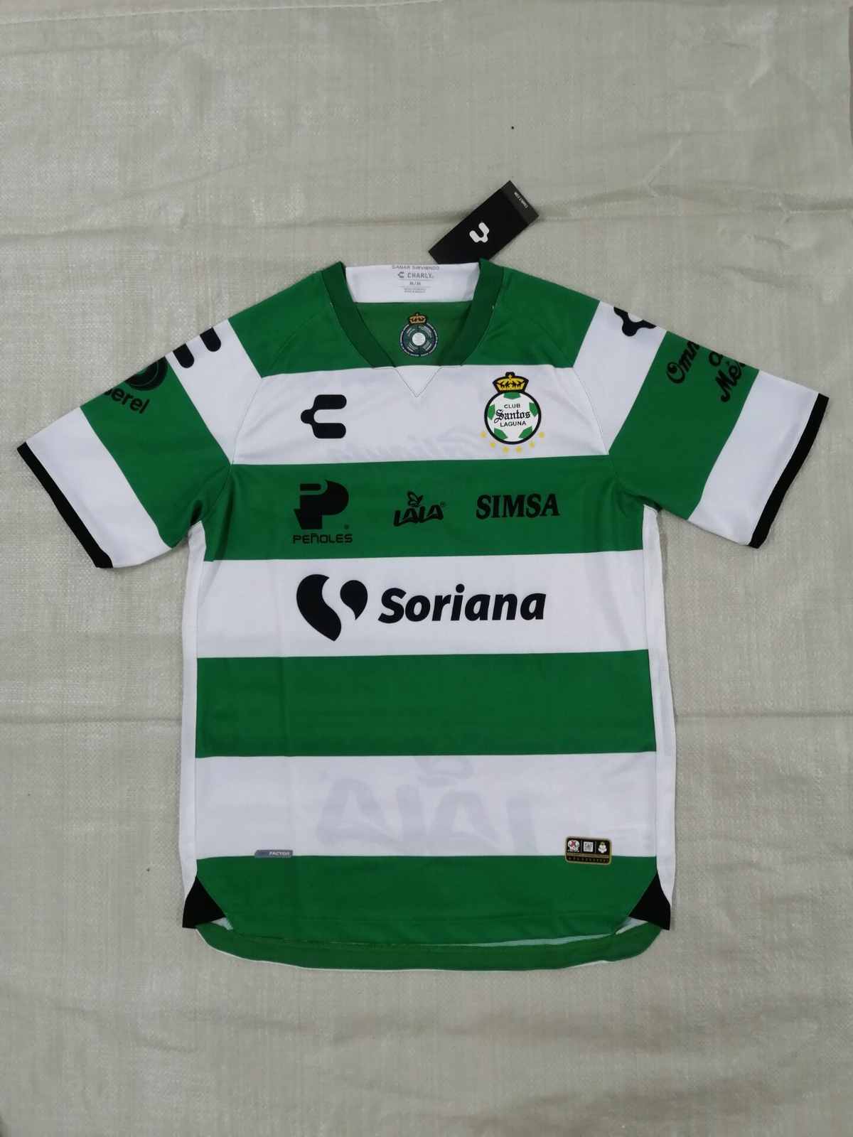 22-23 Santos Laguna domicile