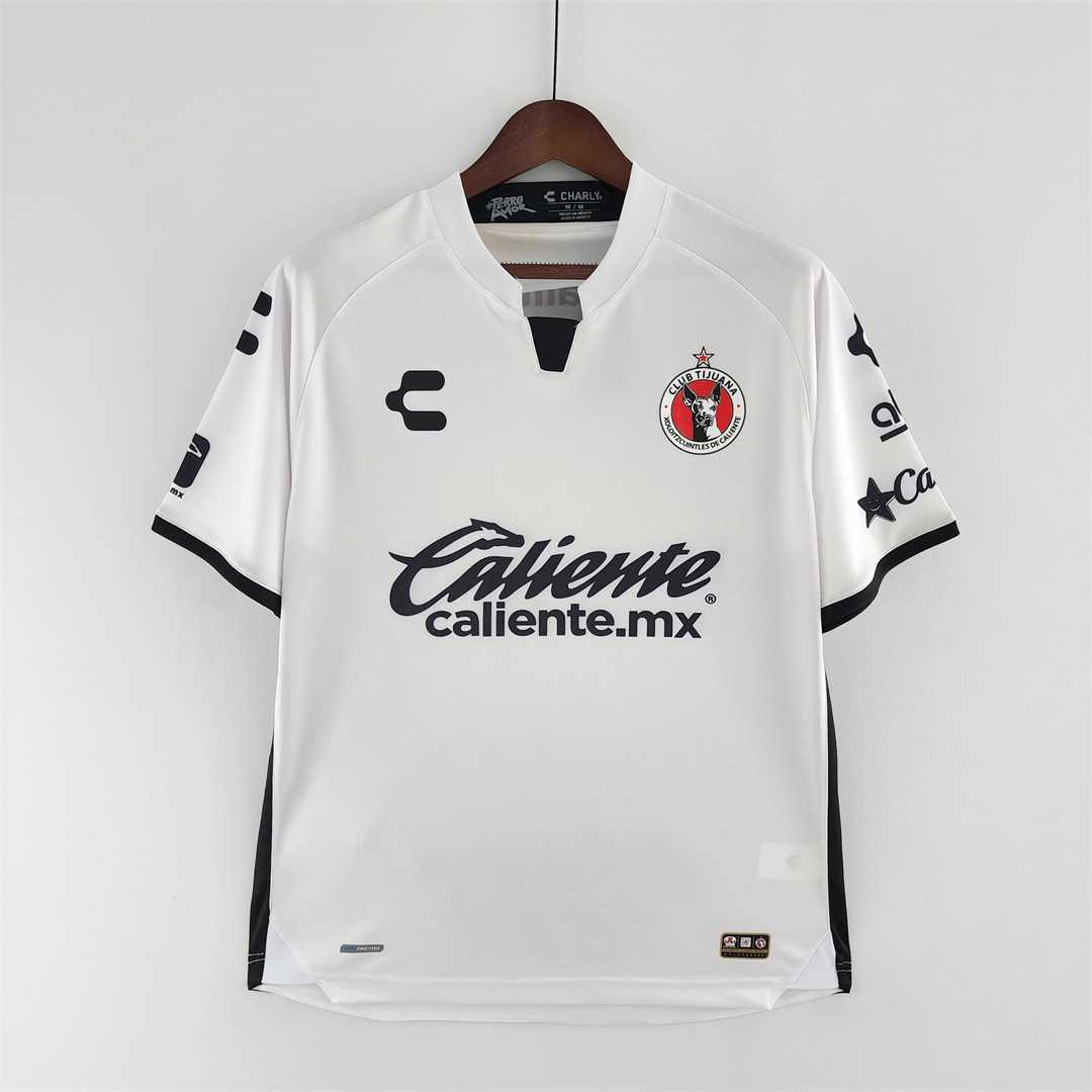 22-23 Tijuana extérieur