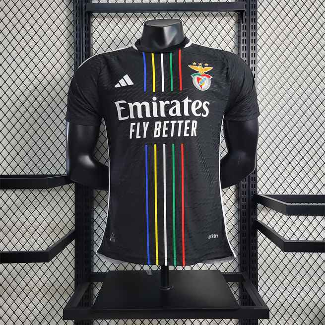 23-24 Benfica extérieur noir version joueur