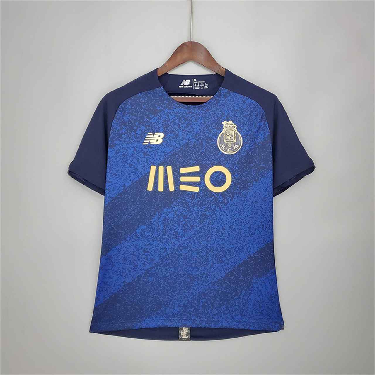 21-22 Porto away