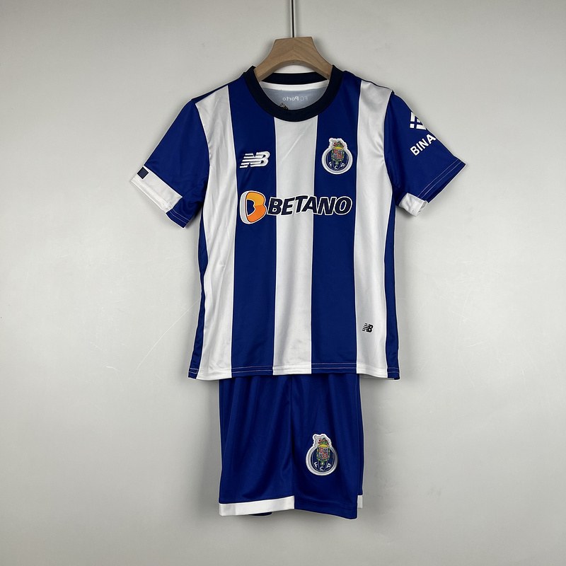 23/24 Kids Porto home size: 16-28