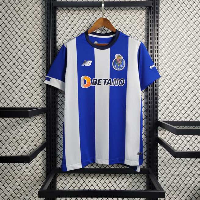 23-24 Porto home