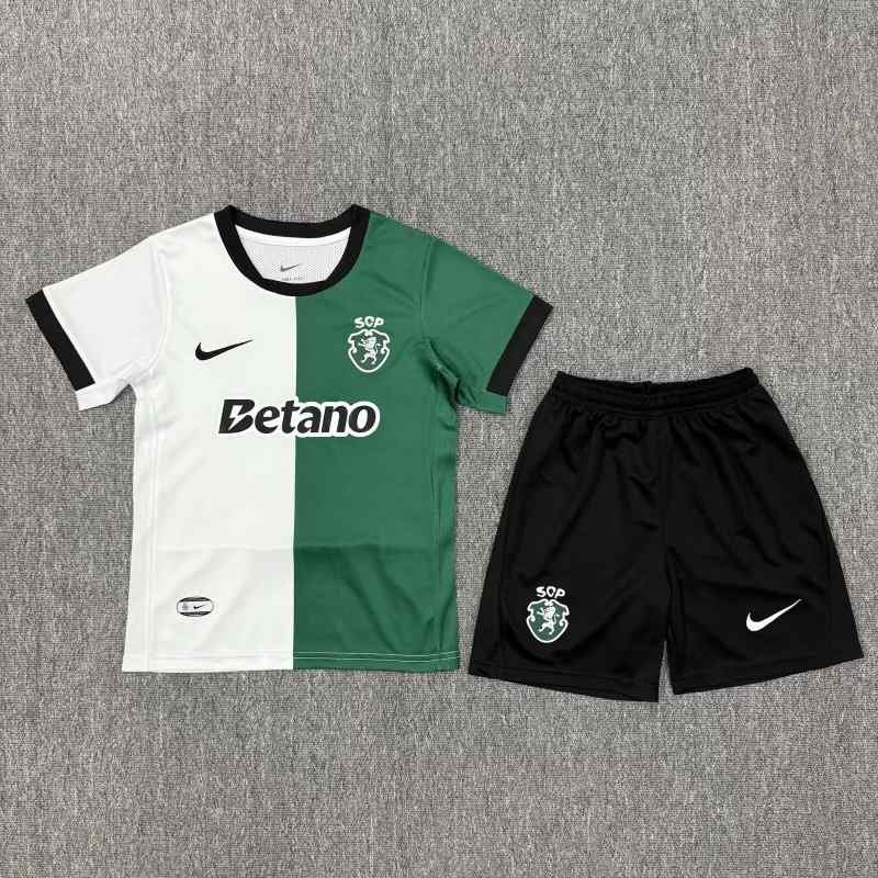 Sporting Lisbon 2025/26 Commemorative Edition Kids Kit Size: 16-28