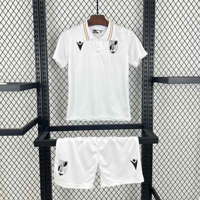 24-25 Vitoria de Guimaraes home kid kit