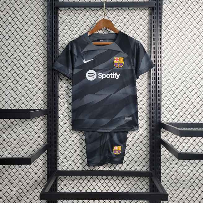 23-24 BAR black goalkeeper kid kit