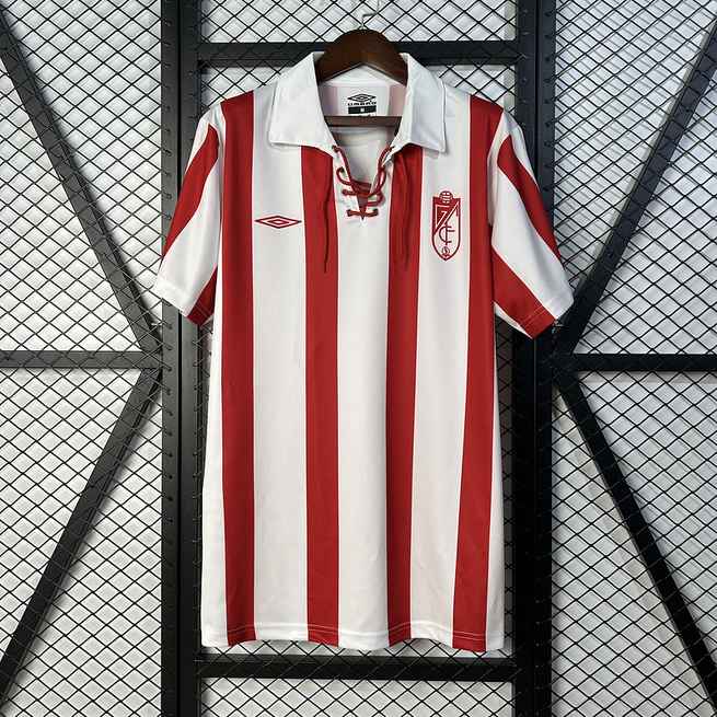 Maillot de football 05-06 Granada — Domicile · Rétro · tailles S–2XL