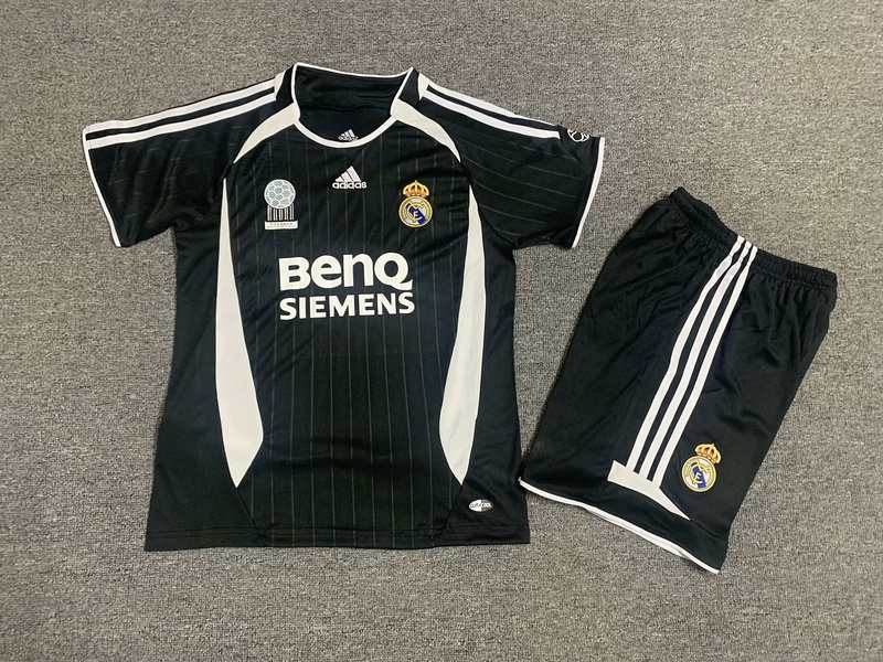 06-07 R MAD away retro kid kit