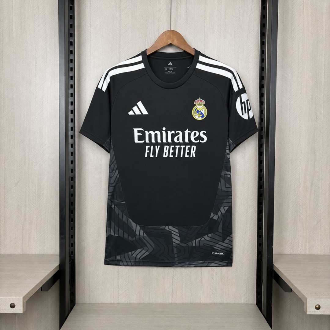 2026/27 Real Madrid Black Goalkeeper Soccer Jersey S-4XL