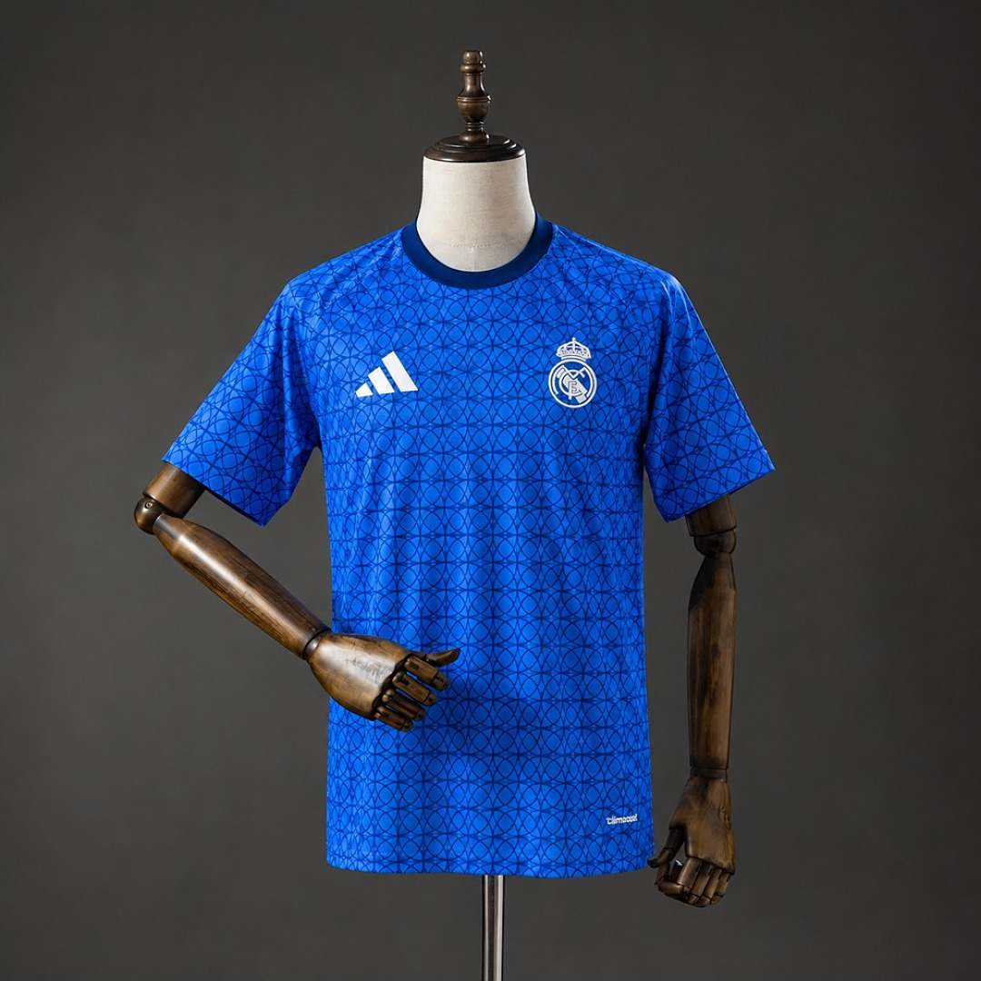 Maillot de football Real Madrid bleu entraînement — 2026/27 · tailles S–4XL
