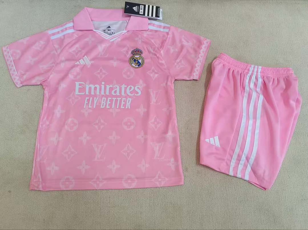 2026/27 Real Madrid Pink Special Kids Kit Soccer Jersey 16-28