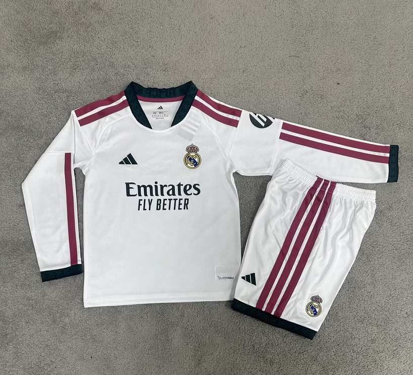 Ensemble de football enfant Real Madrid blanc — 2026/27 · Domicile · Manches longues · tailles 16–28