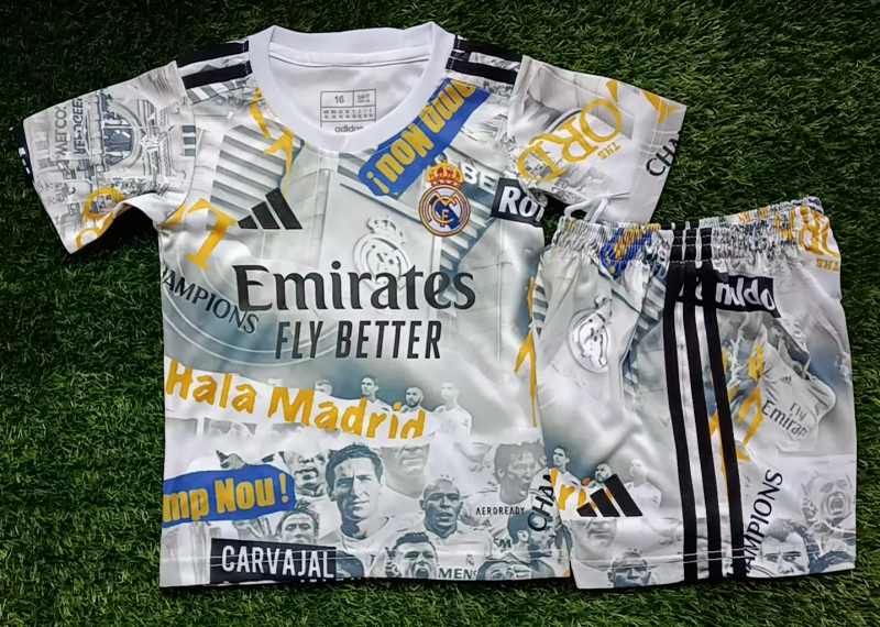 Ensemble de football enfant 25-26 R MAD spécial