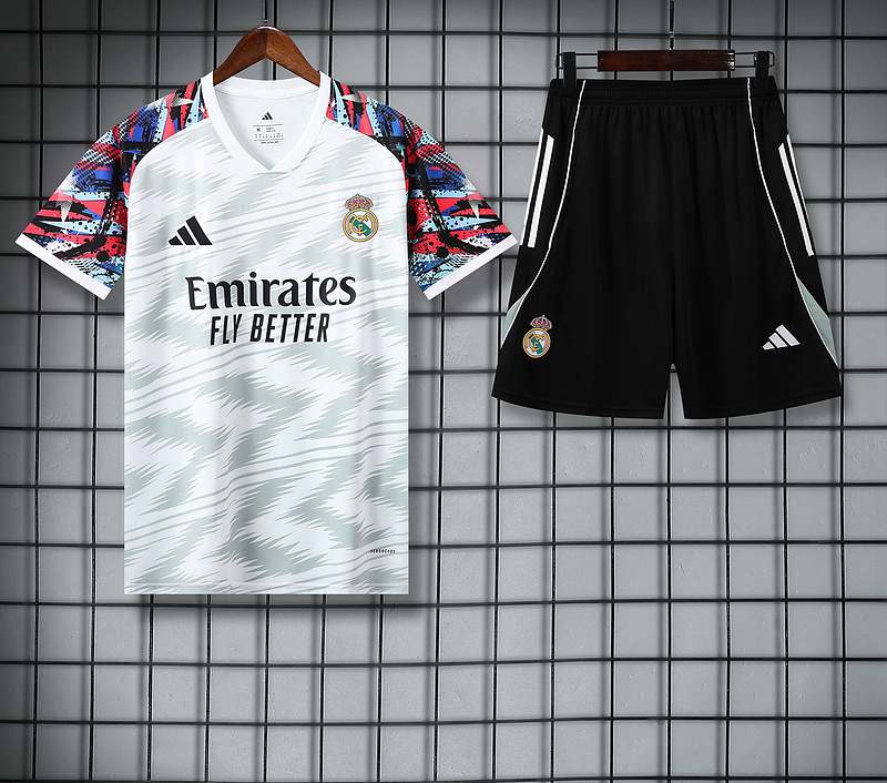 25-26 R MAD white training suit