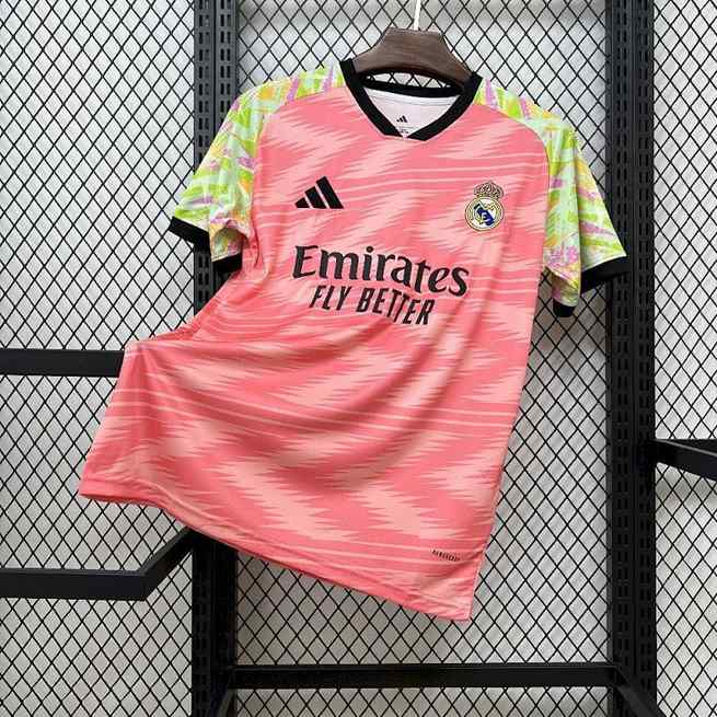 Maillot de football adulte Real Madrid avant-match — 2025/26