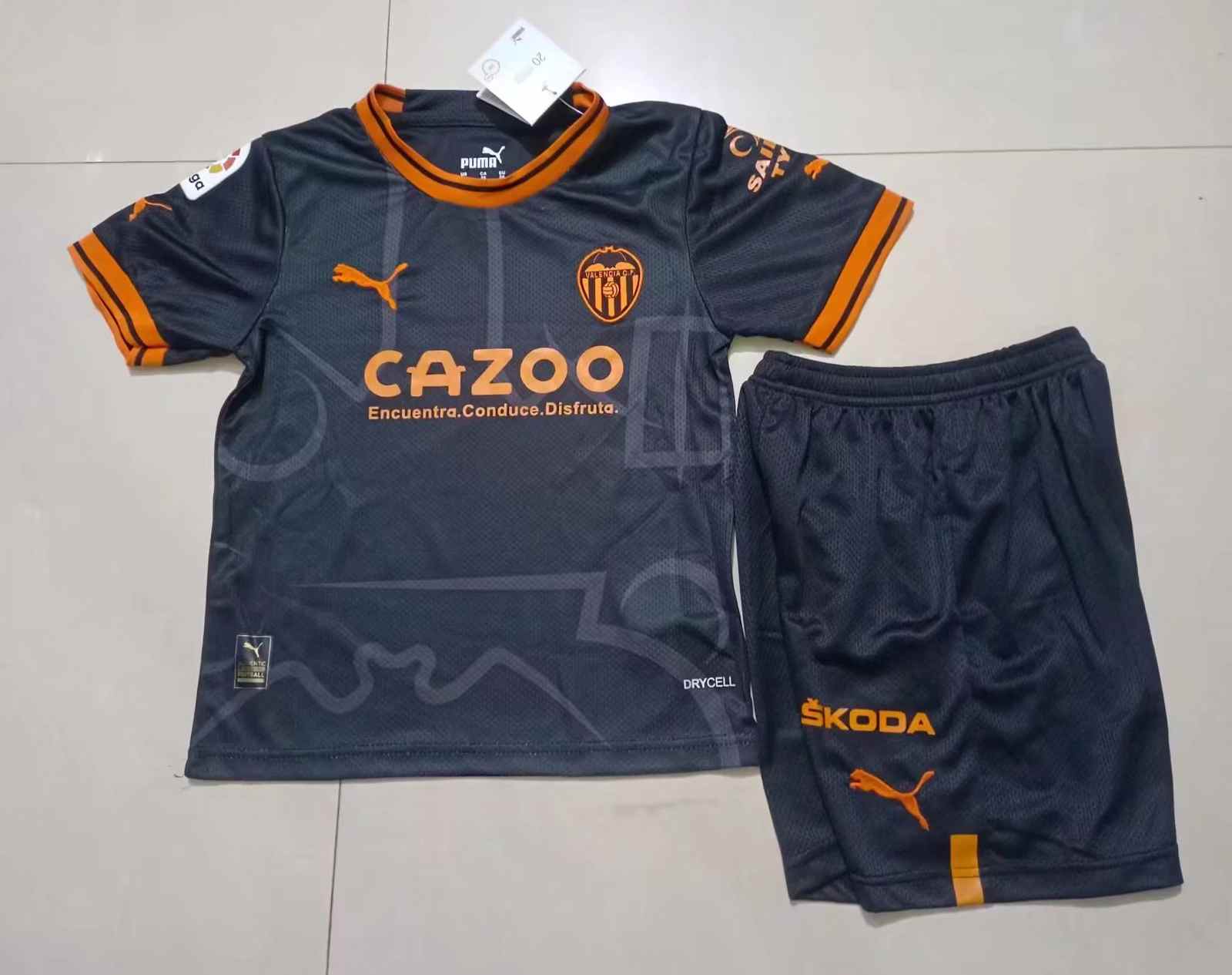 22-23 Valencia away kids kit