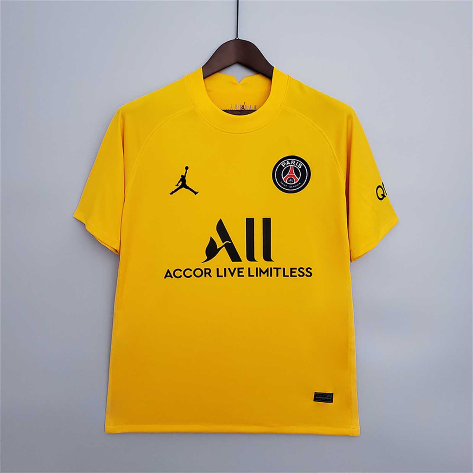 21-22 PSG goalkeeper yellow