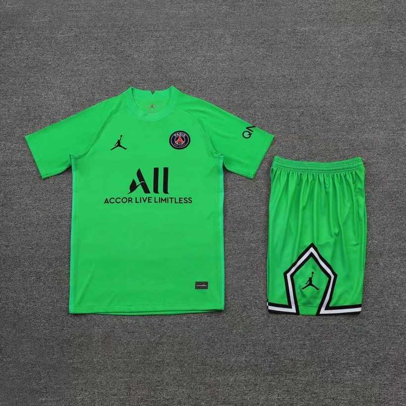 21-22 PSG green goalkeeper