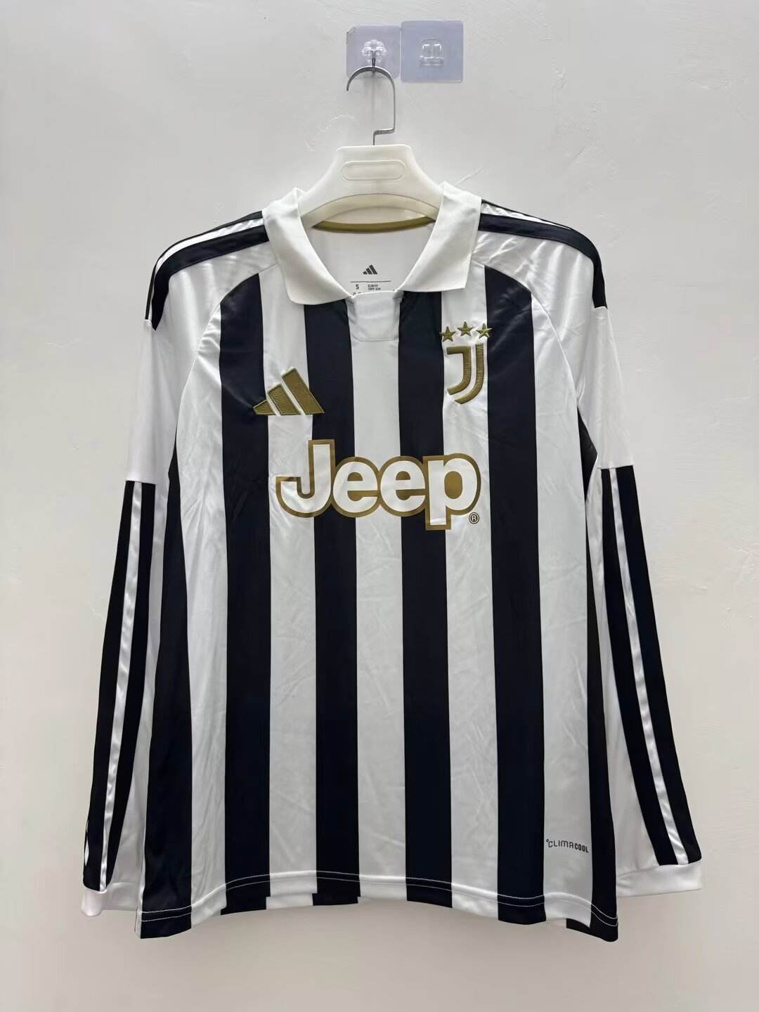 26 27 YW home long sleeved 26 27 YW 主场 长袖