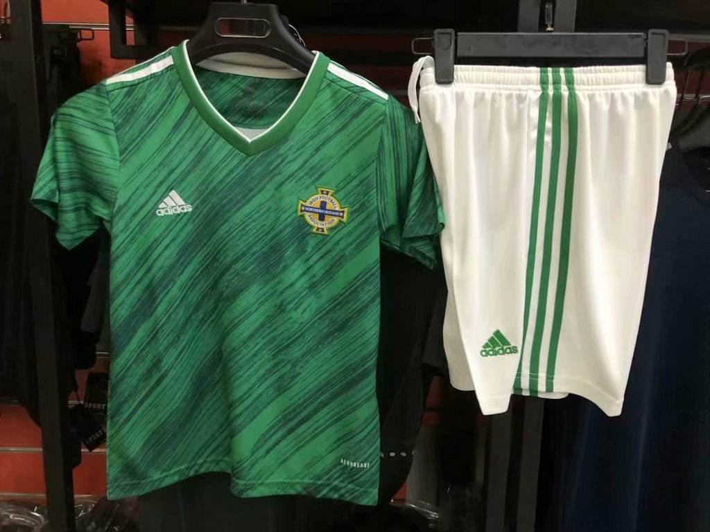 2020 Northern Ireland home green kids kit