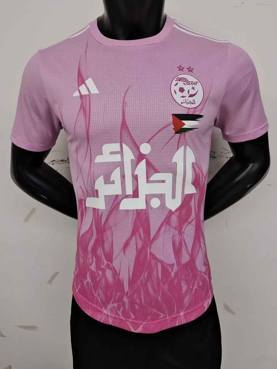 Maillot de football 24-25 Algérie rose — Version joueur