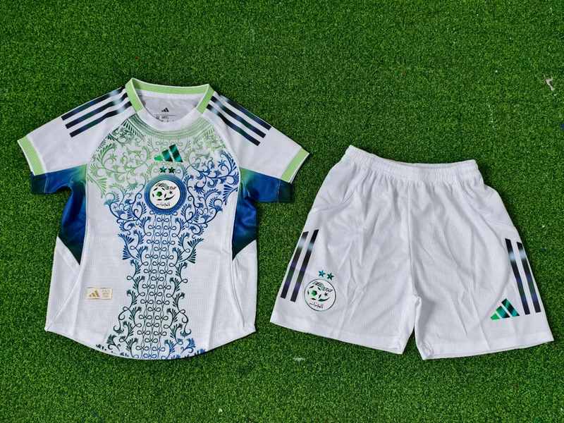 Ensemble de football enfant 25-26 A37 Algérie blanc — Version joueur