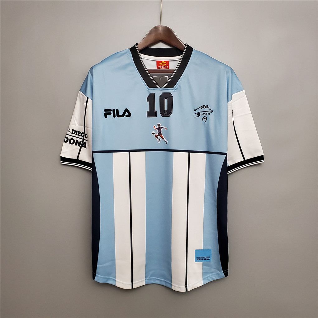 2001 Argentina Maradona #10 Commemorative Edition
