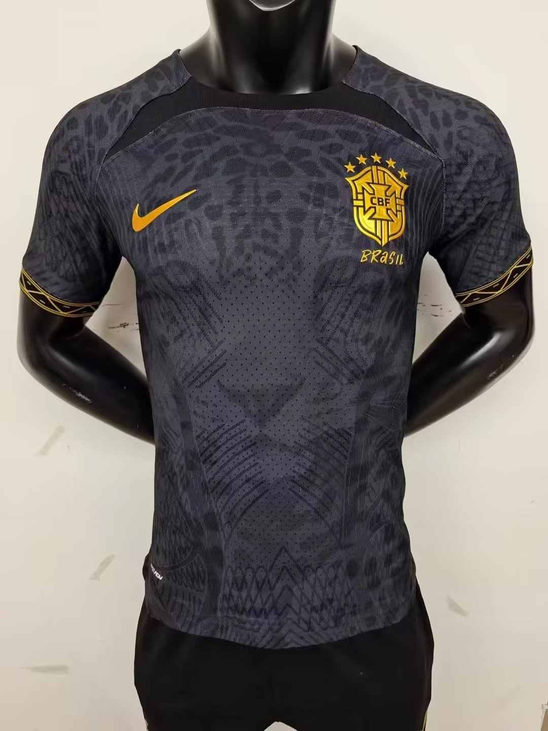 2022 Brazil Black Puma Special player version