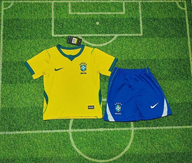 Ensemble de football enfant Brésil Coupe du monde — 2026 · Domicile · tailles 16–28