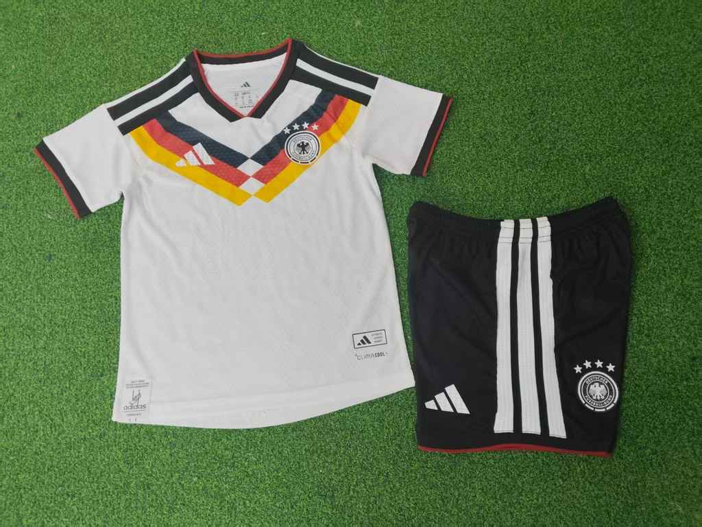 Ensemble de football enfant Allemagne — 2026 · Domicile · Version joueur