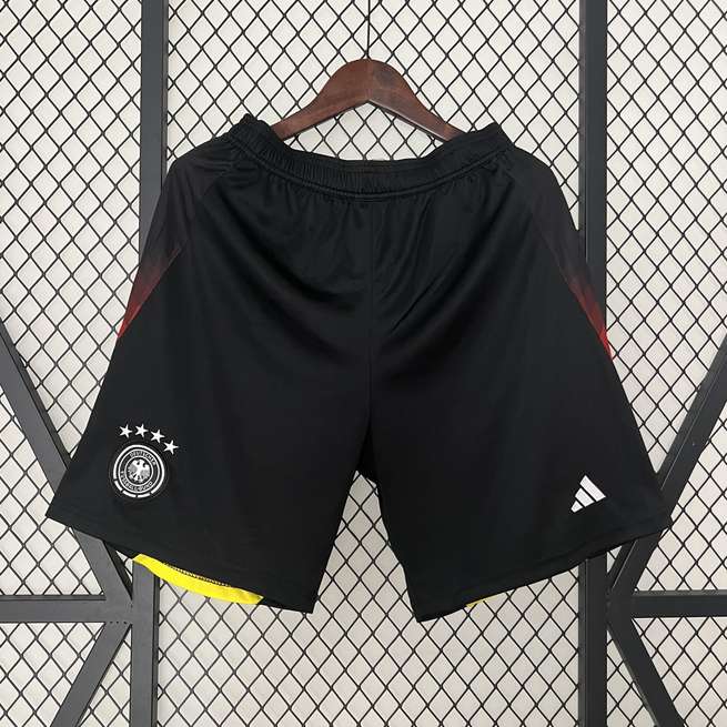 Short 24-25 Allemagne — Extérieur