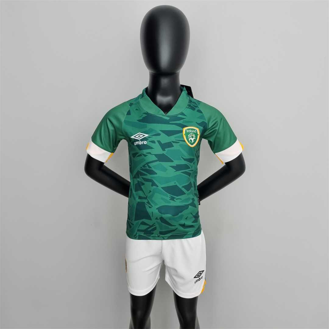 2022 Ireland home kids kit