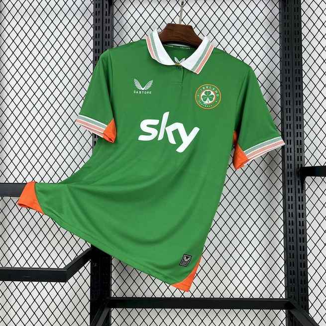 25-26 Ireland home jersey