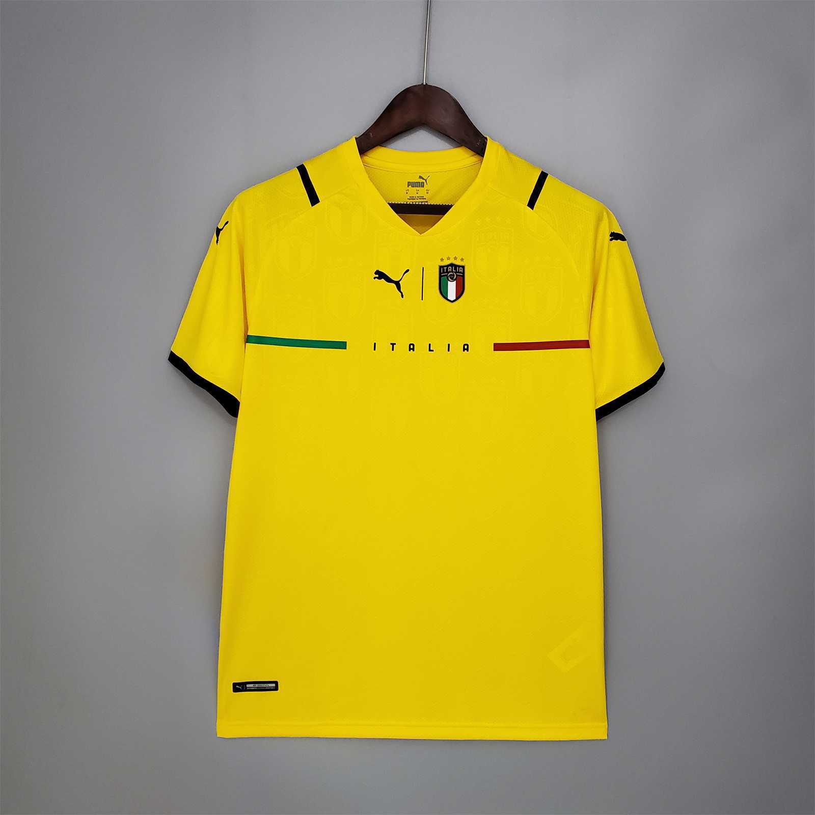 2021 Italy yellow goalkeeper