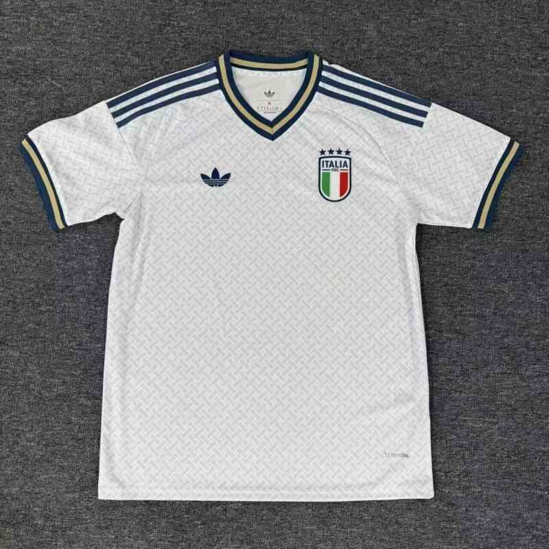 Italy 2025/26 Away soccer jersey