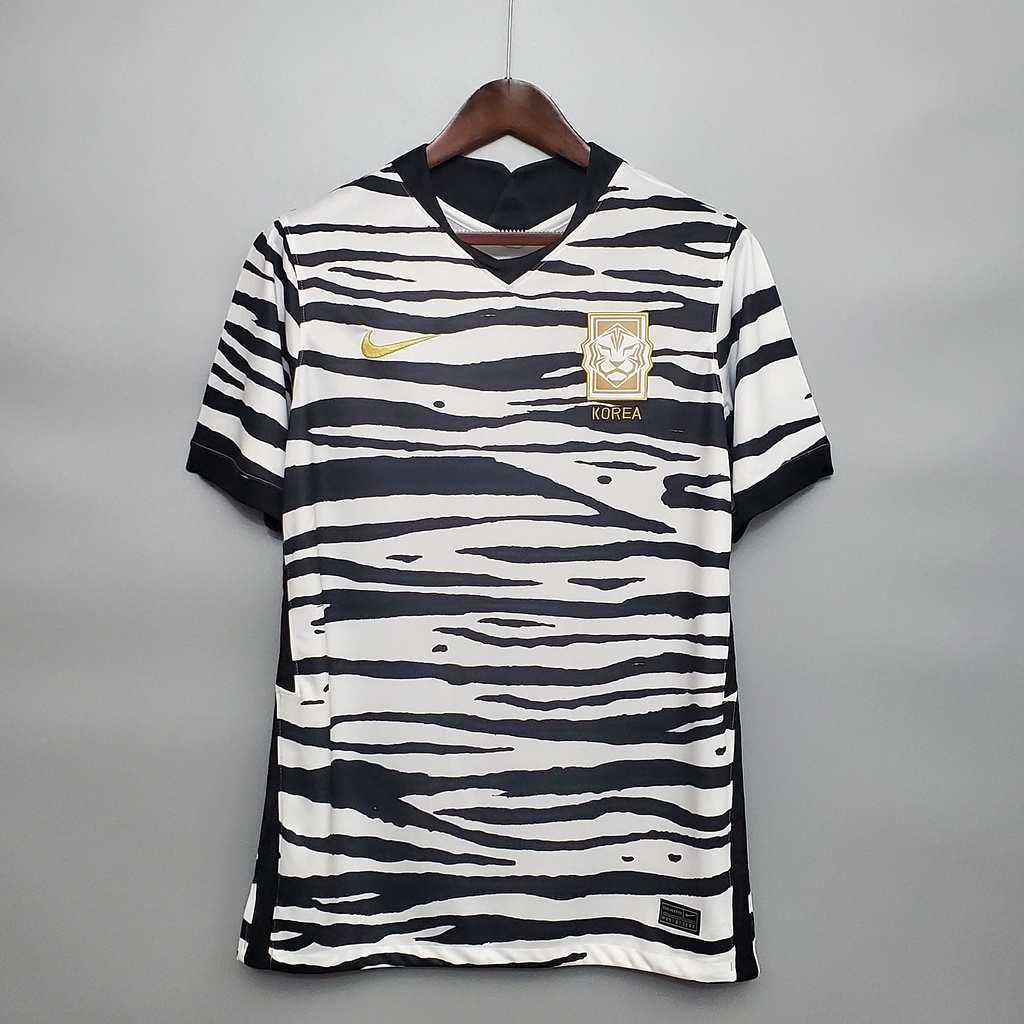 2020 Korea away white and black