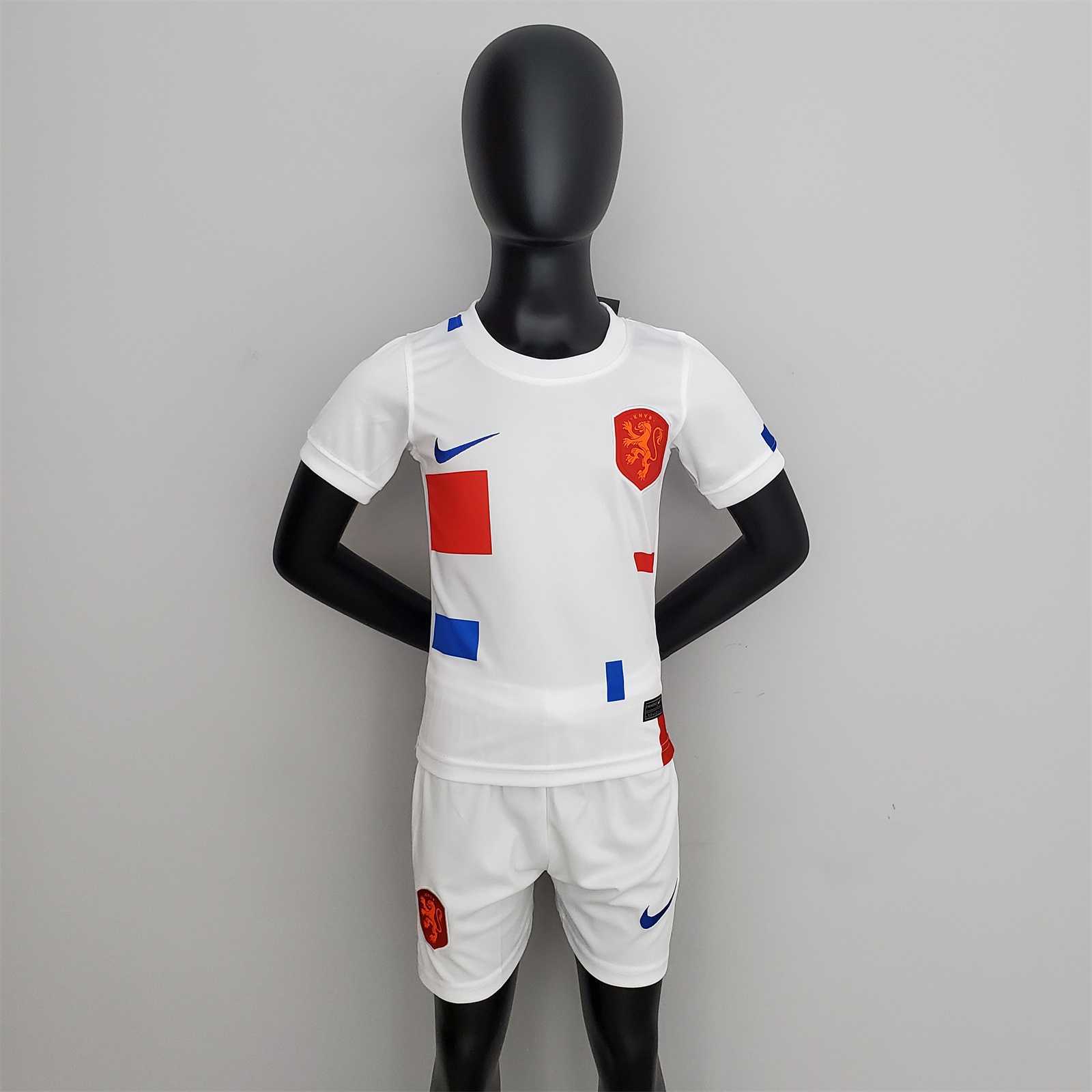 2022 Netherlands white kids kit