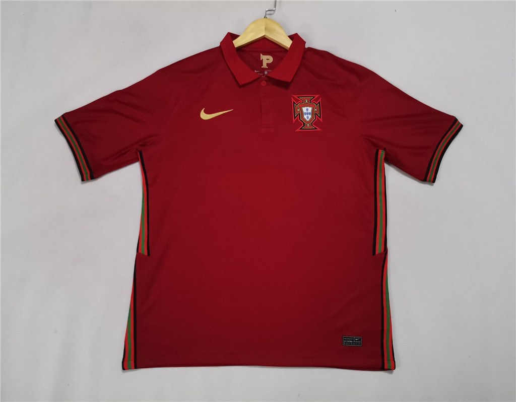 Por-tugal domicile rouge 2020