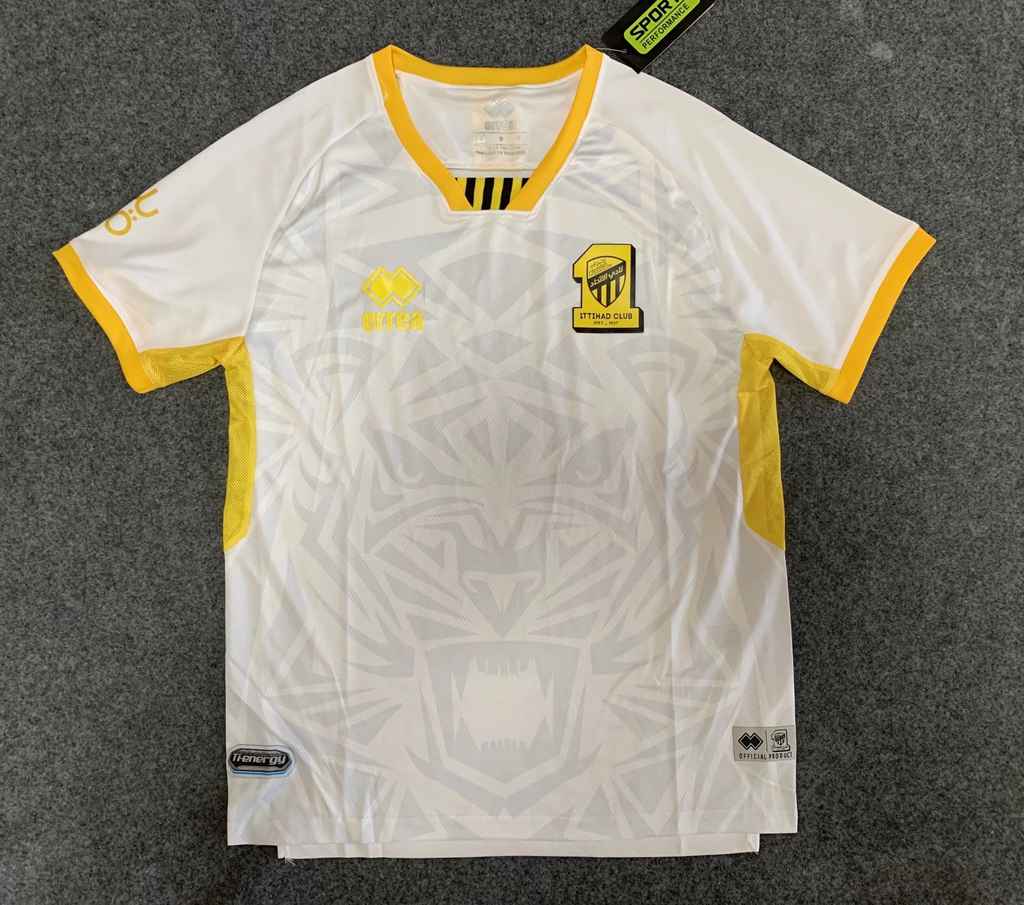 21-22 Ittihad Kalba away