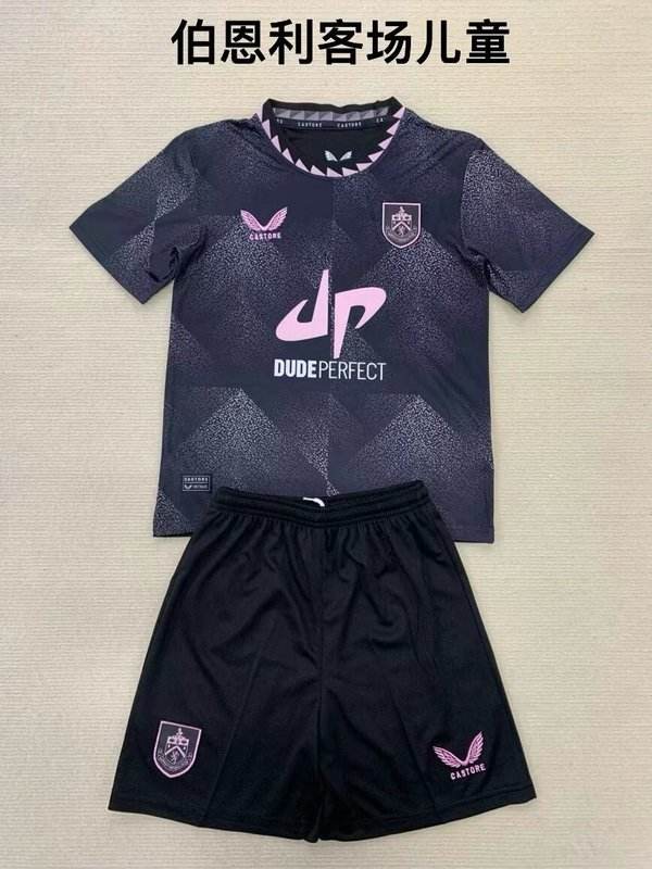 24-25 Burnley away kid kit