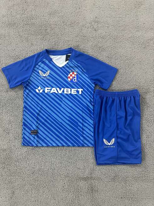 24-25 Dinamo Zagreb Home kid kit