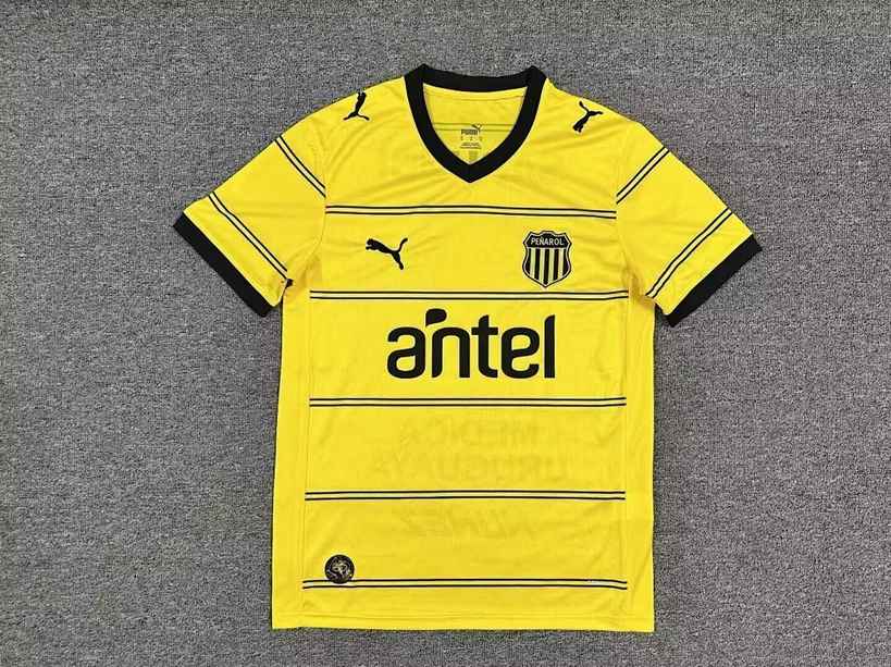 26-27 Penarol Away jersey