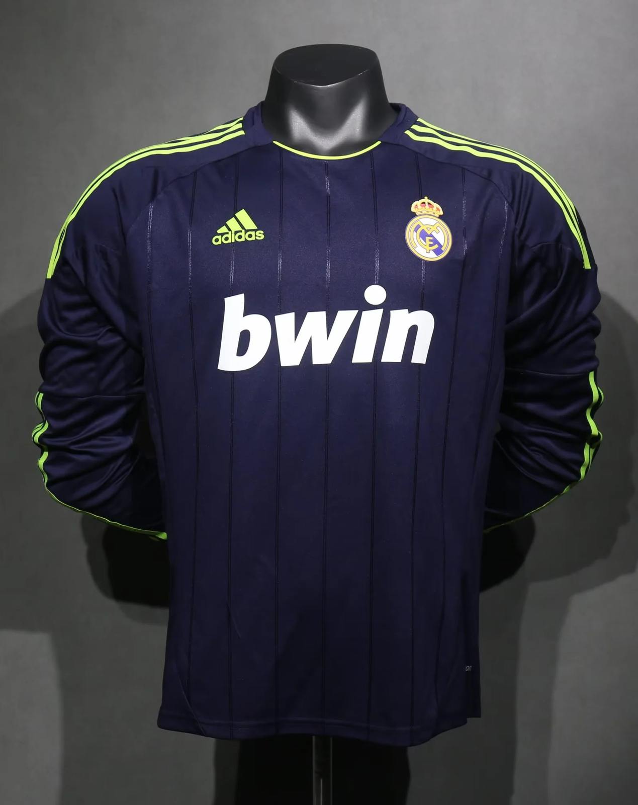12 13 Real Madrid away retro player version long sleeves size S-2XL 12 13 皇马 客场