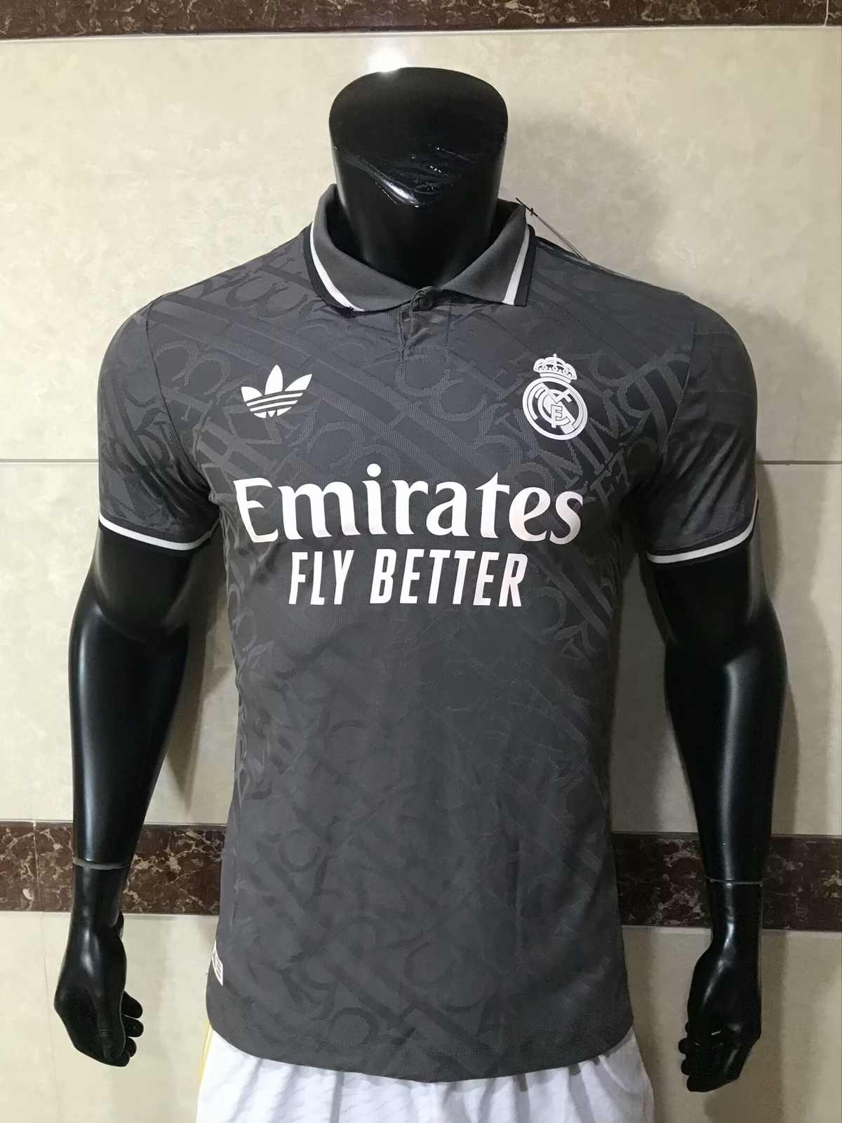 24 25 Real Madrid third away player 24 25 皇马 二客 球员