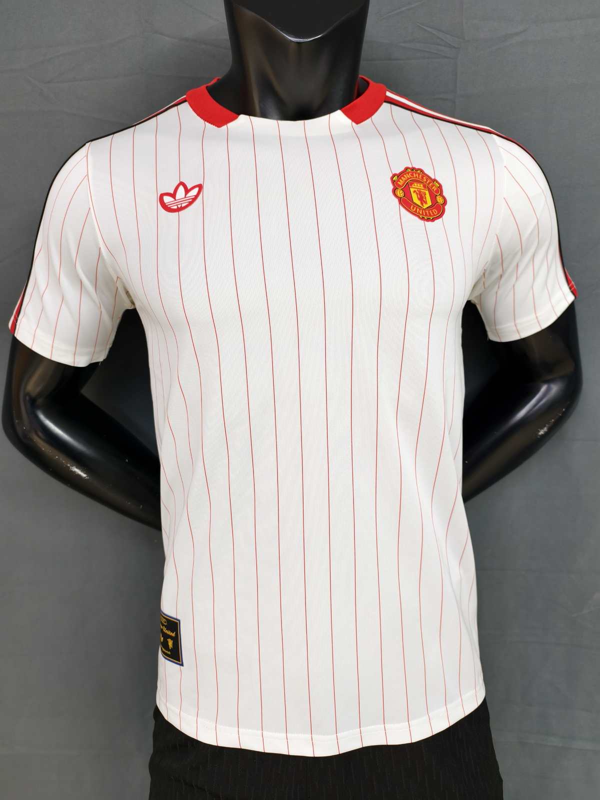 25 26 Man united retro white player version 25 26 曼联 复古白 球员