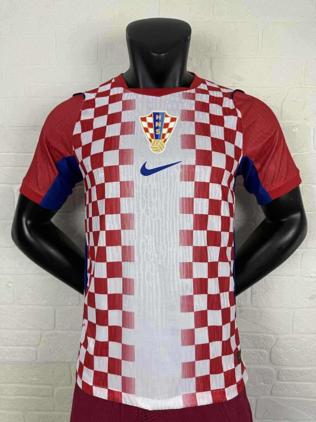 26 27 Croatia home Player version 26 27 克罗地亚 主场 球员