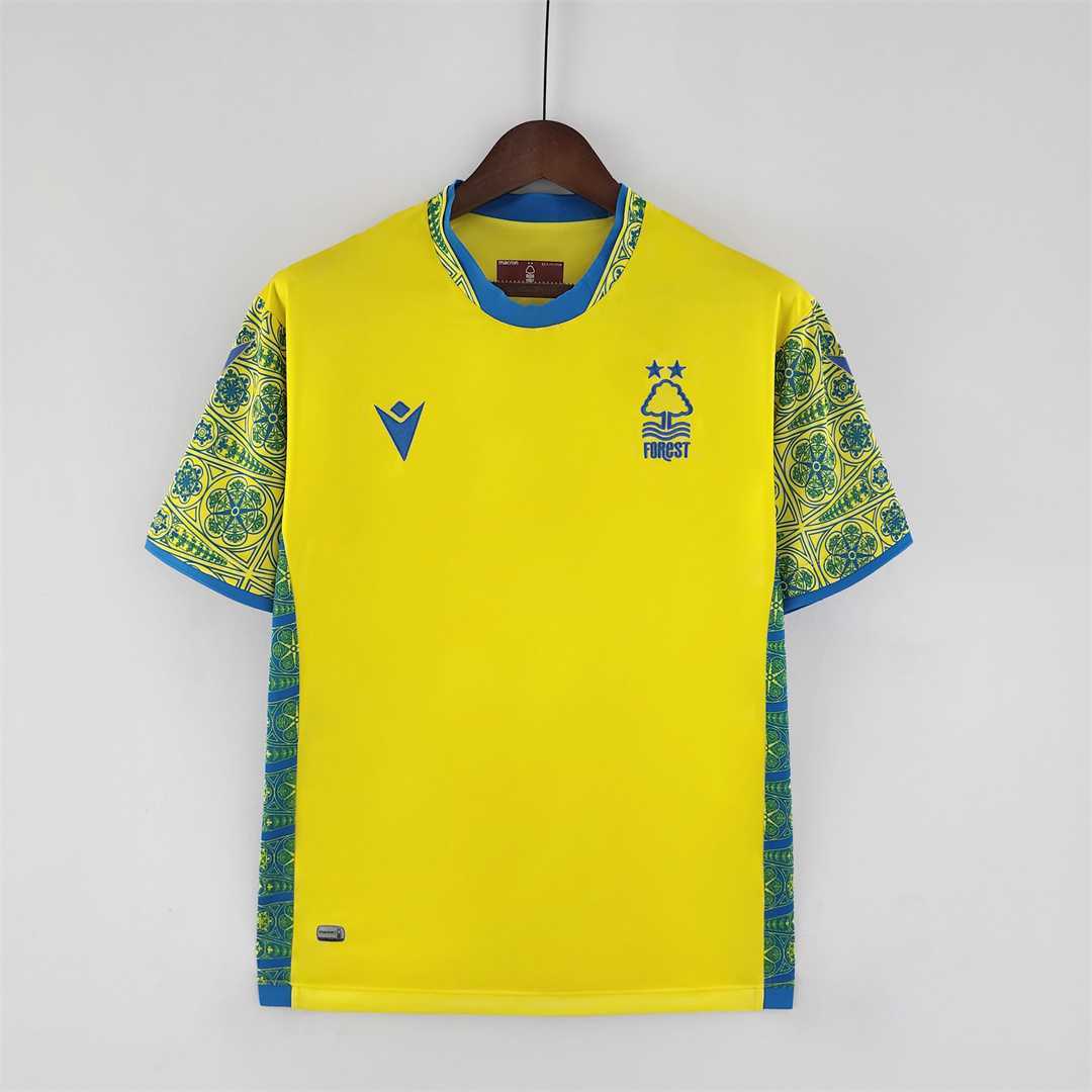 22-23 Nottingham Forest extérieur