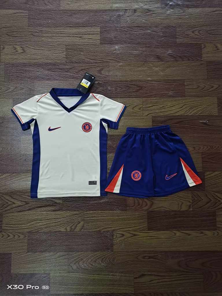 24-25 CHE away kid kit